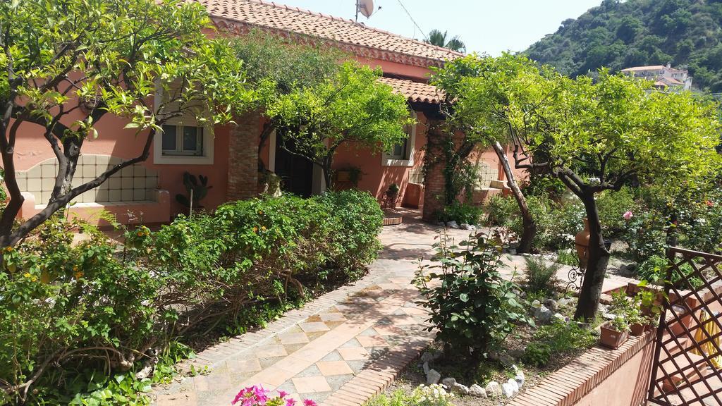 Villa Carmelas Taormina Exterior photo